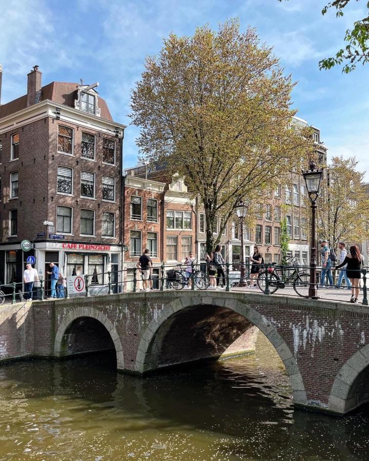 Facade Hotel Amsterdam Exteriör bild
